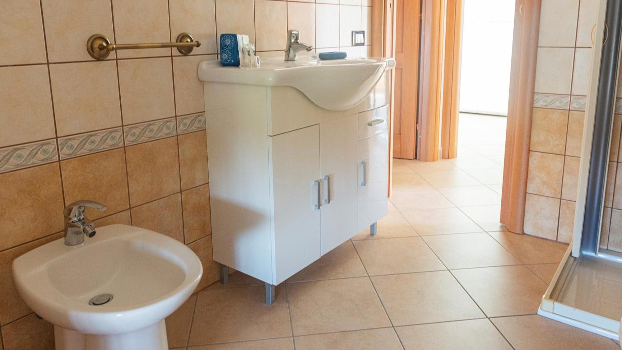 Casa Vacanze Ammentos Olmedo Buitenkant foto
